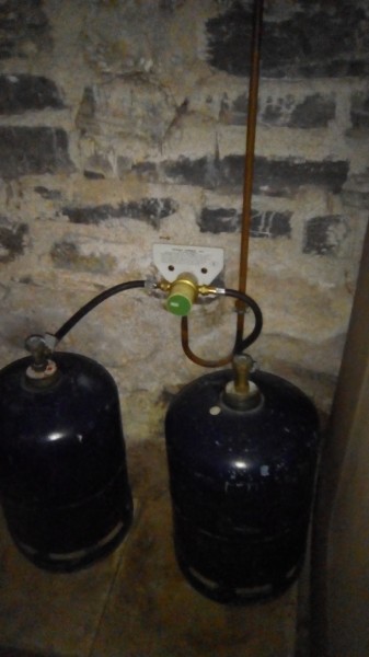 Installation bouteille de gaz déporté Maison Treuil