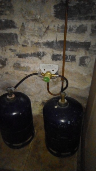 Installation bouteille de gaz déporté Maison Treuil